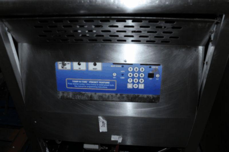 Broaster 85840 1800 Series Natural Gas Pressure Fryer