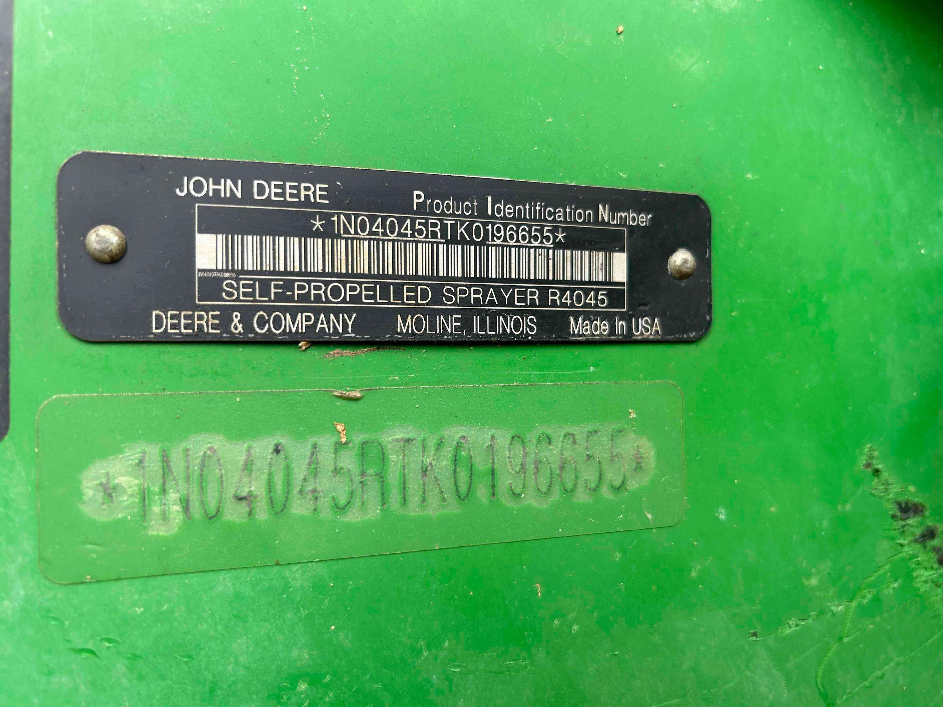 John Deere R4045