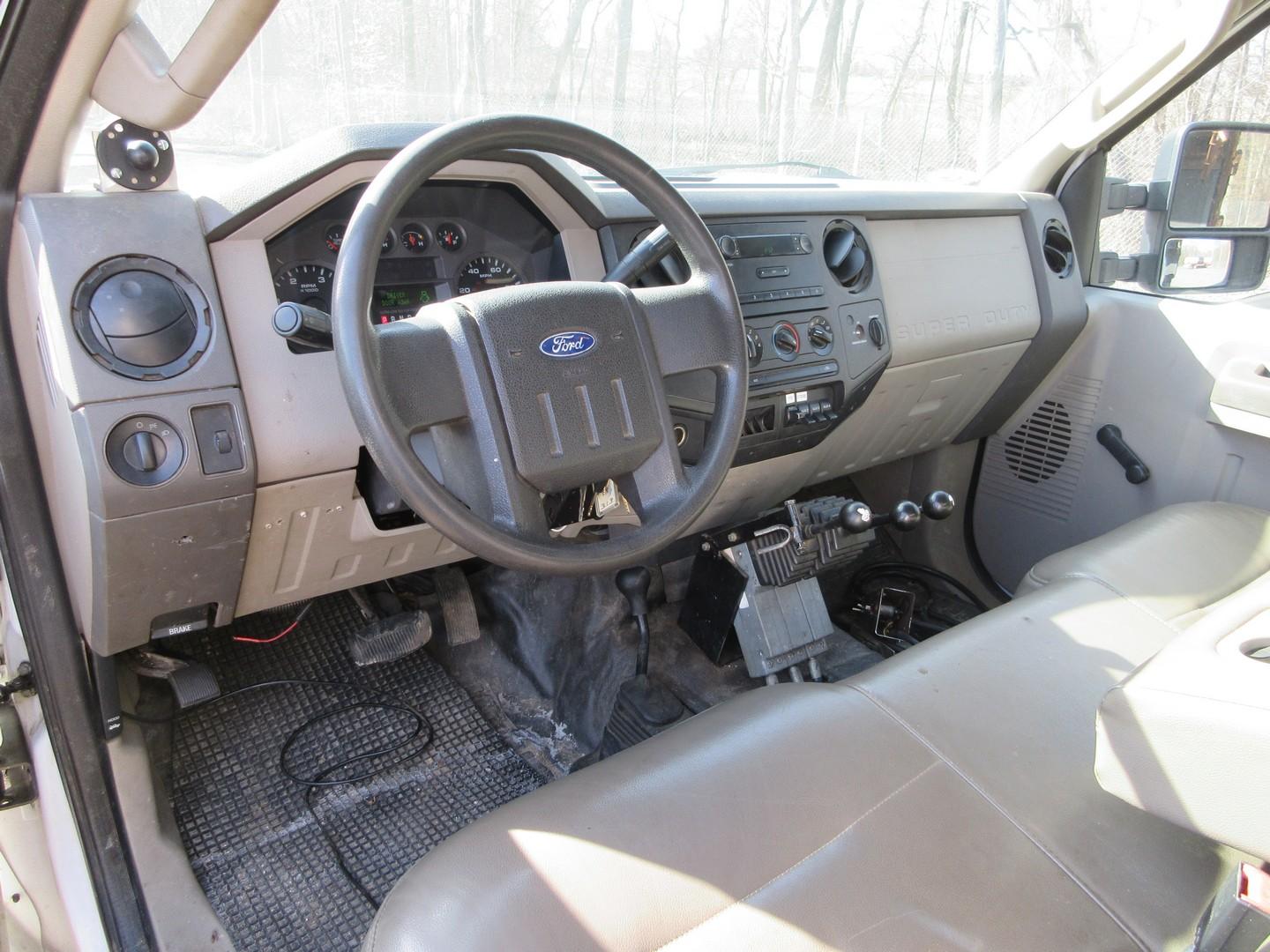 2008 Ford F-450 XL S/A Dump Truck