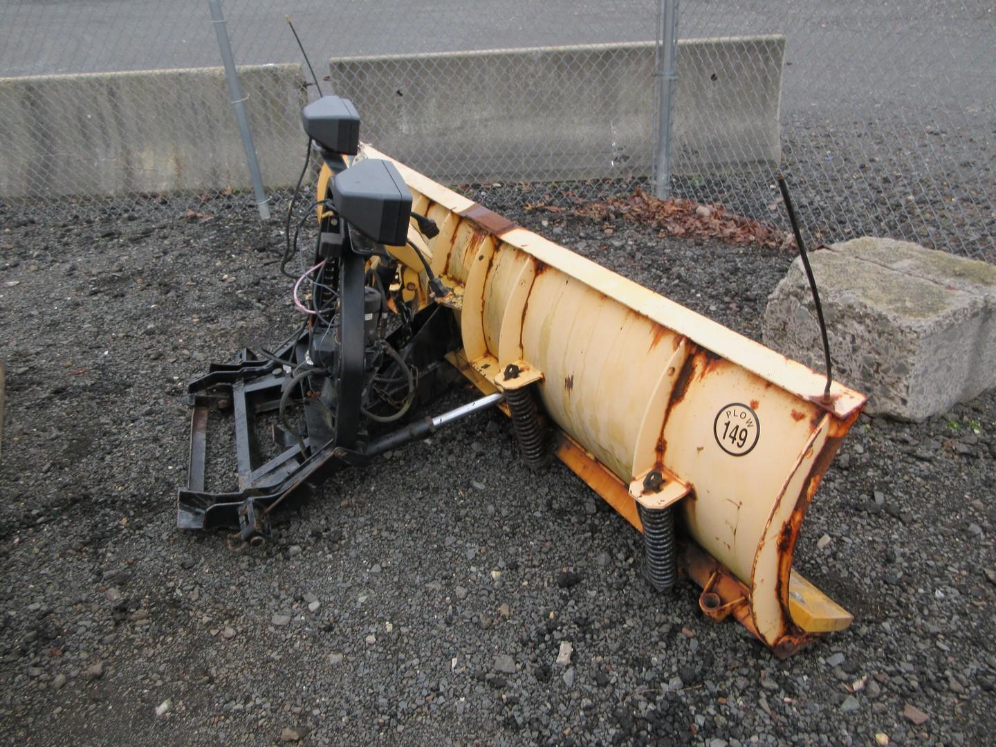 Fisher Minute Mount 2 9' Snow Plow