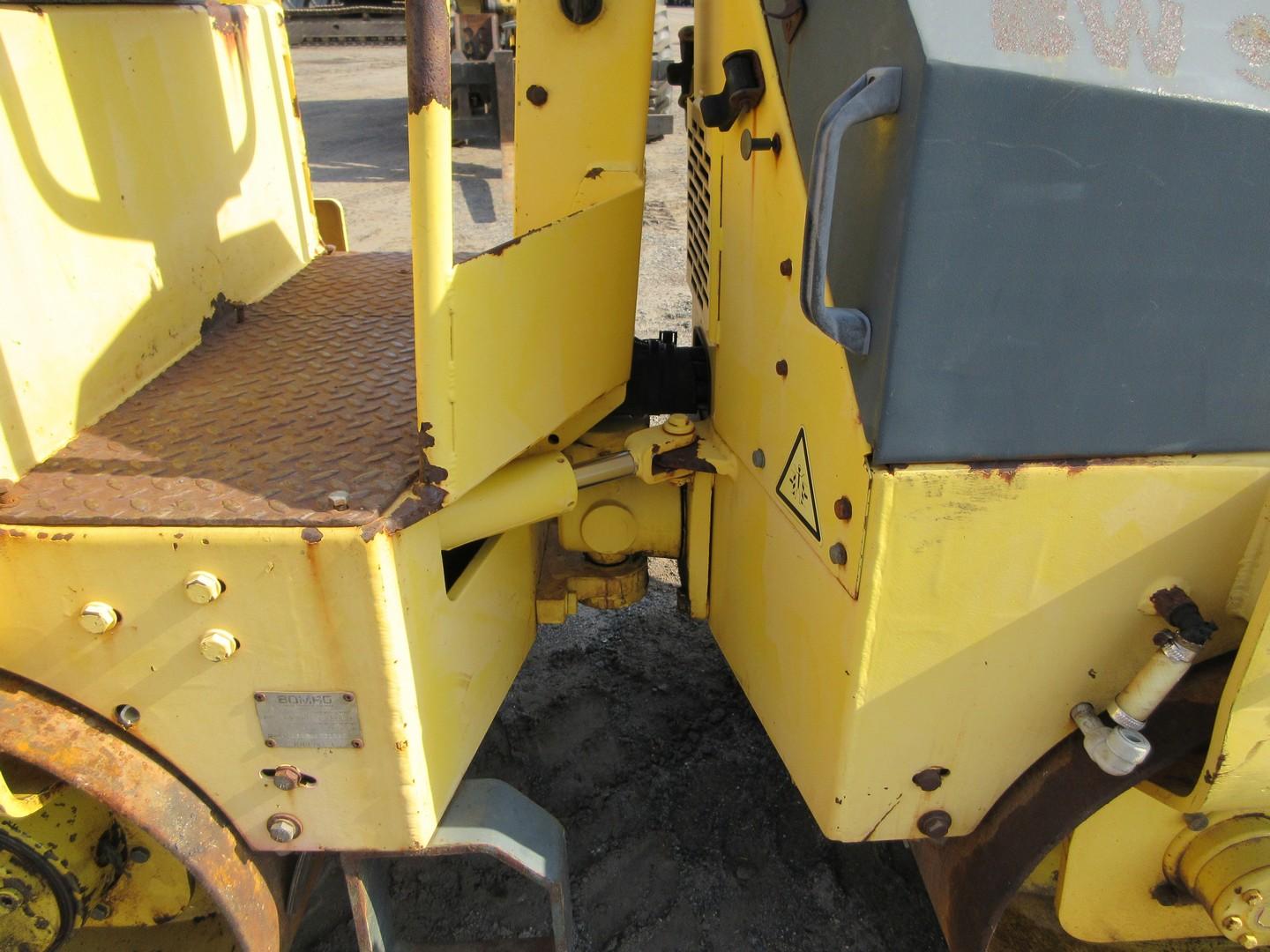 2001 Bomag BW900 Double Drum Vibratory Roller
