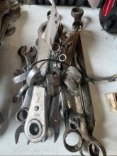 Misc. Wrenches SAE & Metric & 1 Set SAE Crow Foot Wrenches
