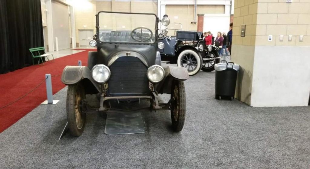 1914 Studebaker Touring 4 door