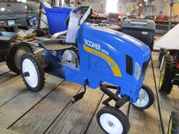 1405. 261-465. SCALE MODELS NH BOOMER 2035 PEDAL TRACTOR, TAX