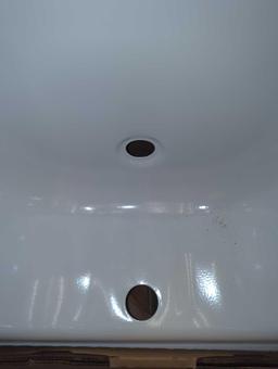 Bootz Industries Aloha 60 in. x 30 in. Soaking Bathtub with Left Drain in White, Retail Price $209,