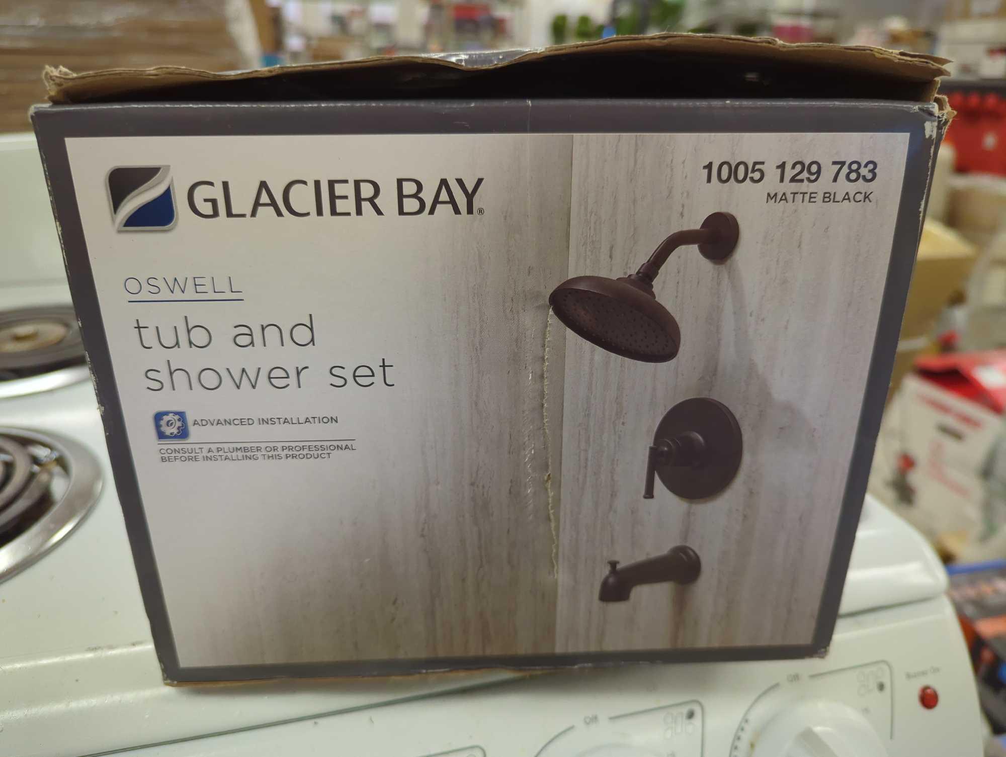 Glacier Bay Oswell Single Handle 1-Spray Tub and Shower Faucet 1.8 GPM in Matte Black (Valve