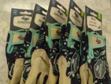 Lot of 5 Pairs of Digz Women's Small Gardener Glove, Appears to be New in Factory Style Package