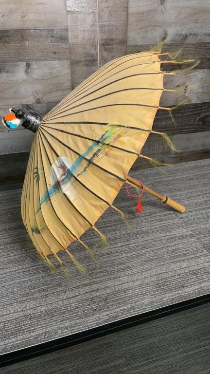 ORIENTAL HANDPAINTED BAMBOO PARASOL