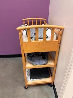 Wood Changing Station w/ Several Under-Baby Cloths or Mats