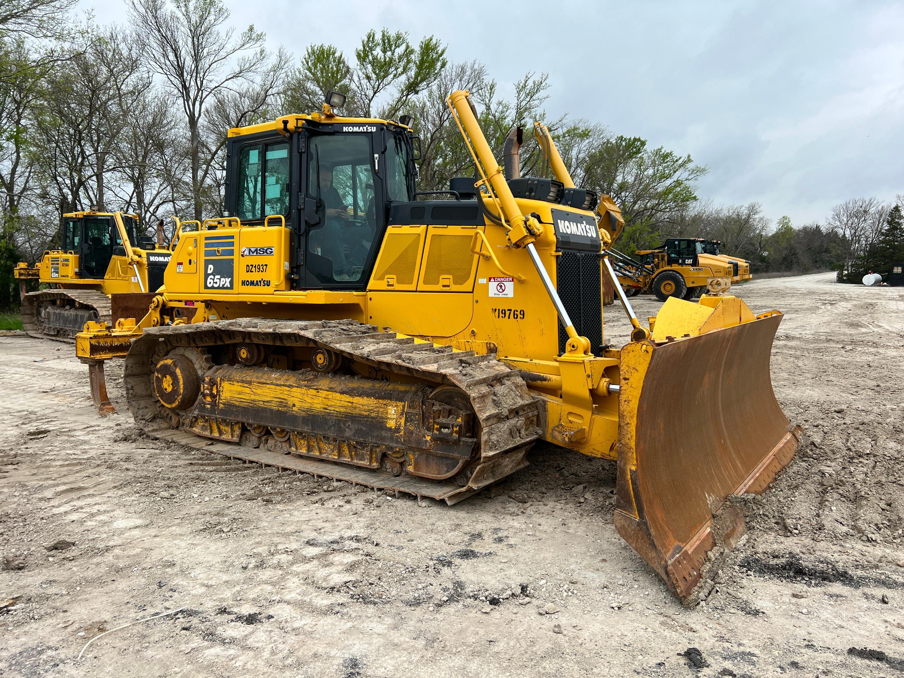 2019 KOMATSU D65PX-18 CRAWLER TRACTOR SN:91937 powered by Komatsu SAA6D114E-6 diesel engine, 220hp,