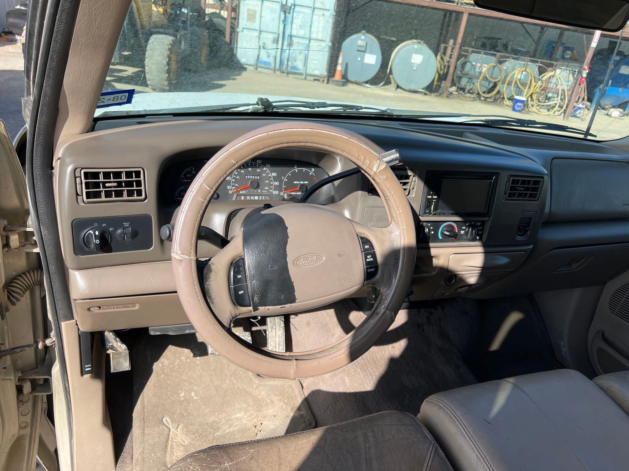 2000 FORD F350 LARIAT PICKUP TRUCK VN:1FTWW32F9YED65349 powered by 7.3L diesel engine, equipped with