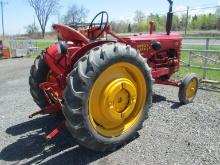AGRICULTURAL TRACTOR ANTIQUE Massey Harris 22 agricultural tractor SN 5947 equipped with engine,
