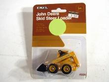 John Deere 675 Skid Steer Loader - 1:16