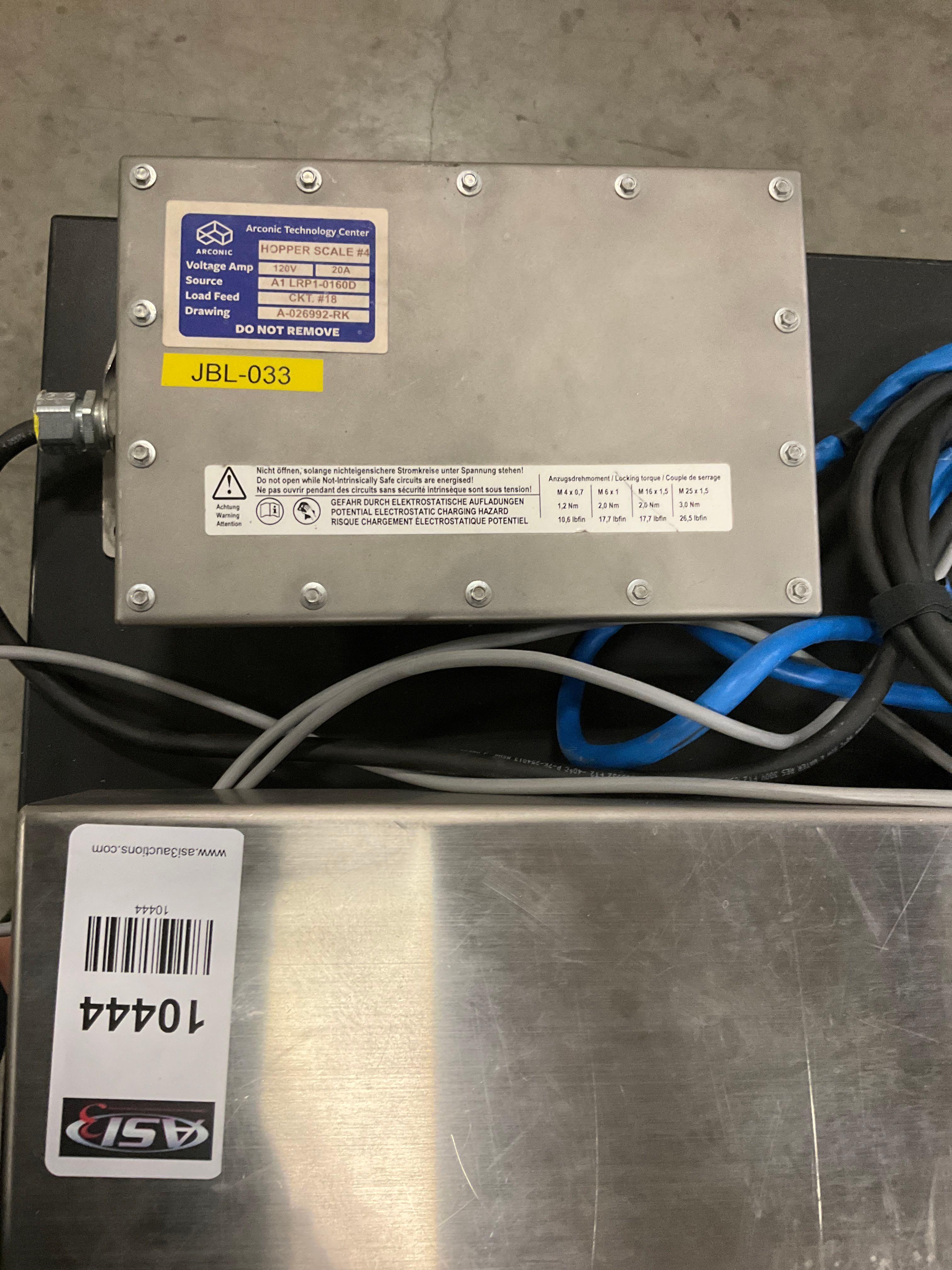 METTLER TOLEDO IND560X-HARSH HOPPER SCALE WITH ARCONIC POWER SUPPLY APPROX 120V , 20A