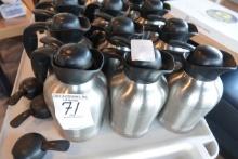 INSULATED DRINK CONTAINERS (X6)