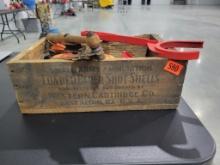 Vintage Western Cartridge Co Crate, Clays and Hand Throwers; Very nice lot, comes with a Western Car