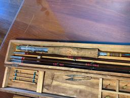 Mape in Tokyo Fishing Rod in Wooden Case with Lures